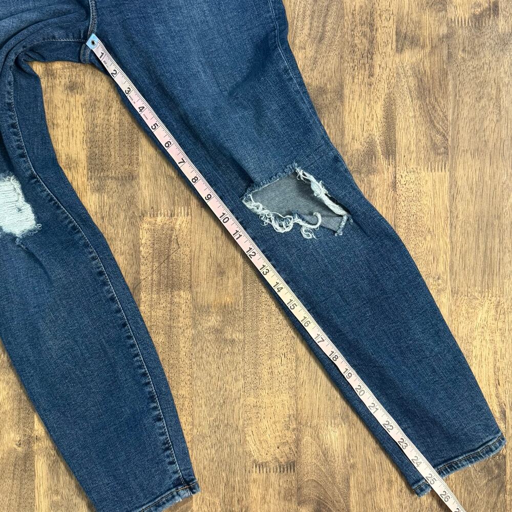 Good American Jeans Good Legs Crop Distressed Skinny Denim Women's Size 12/31 - Picture 5 of 10